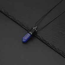 Load image into Gallery viewer, Kyber Hilt Pendent
